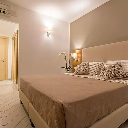 Maria Hotel