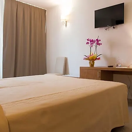 Hotel Maria 3*